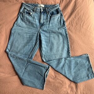 Abercrombie Curve Love High Rise Loose Jean
